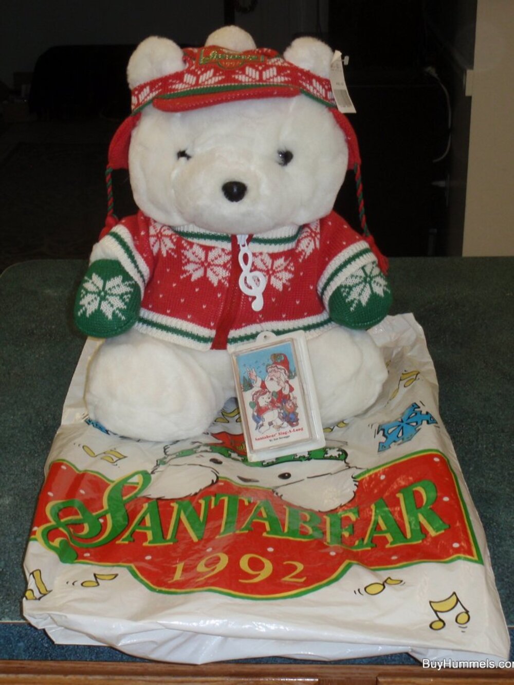 1992 Dayton Hudson Santabear Plush with Original Bag and Sing-A-Long Cassette